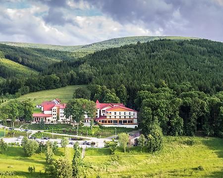 Malinowy Dwor Hotel Medical Spa Свєрадув-Здруй Екстер'єр фото