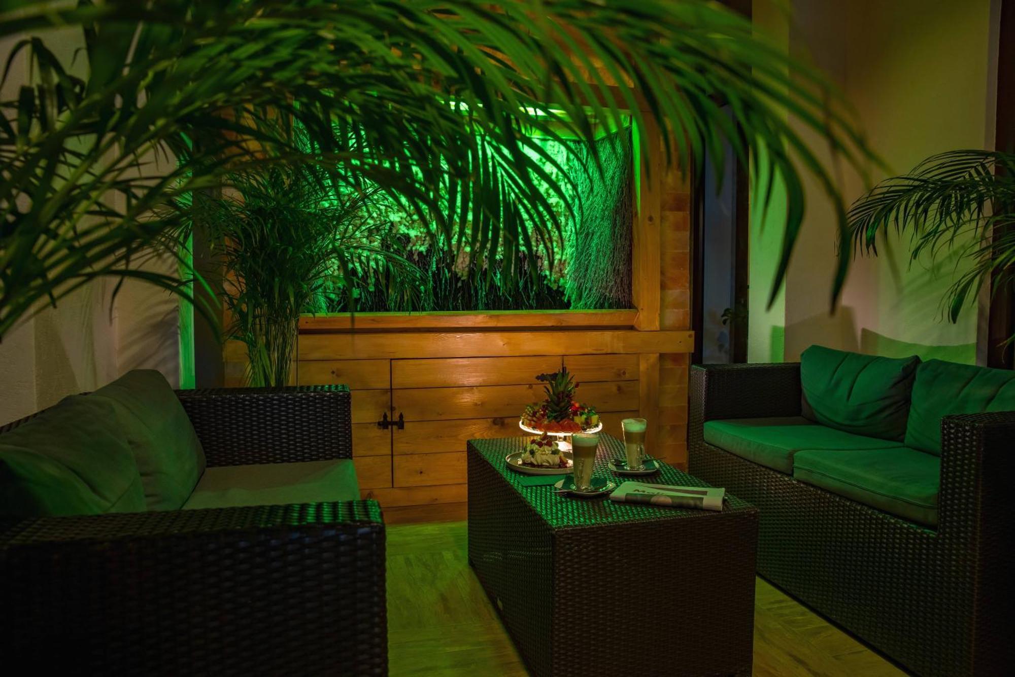 Malinowy Dwor Hotel Medical Spa Свєрадув-Здруй Екстер'єр фото