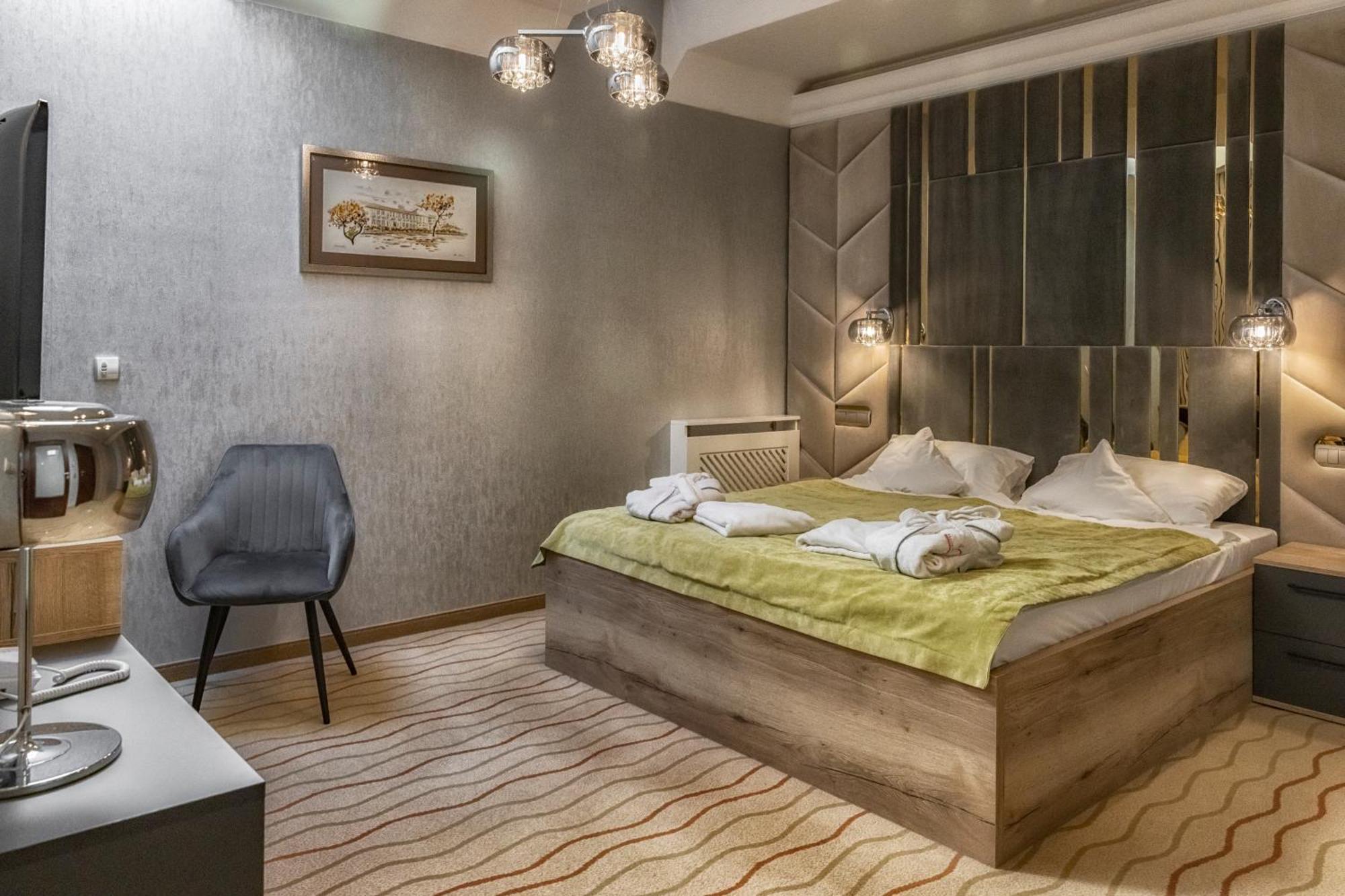 Malinowy Dwor Hotel Medical Spa Свєрадув-Здруй Екстер'єр фото