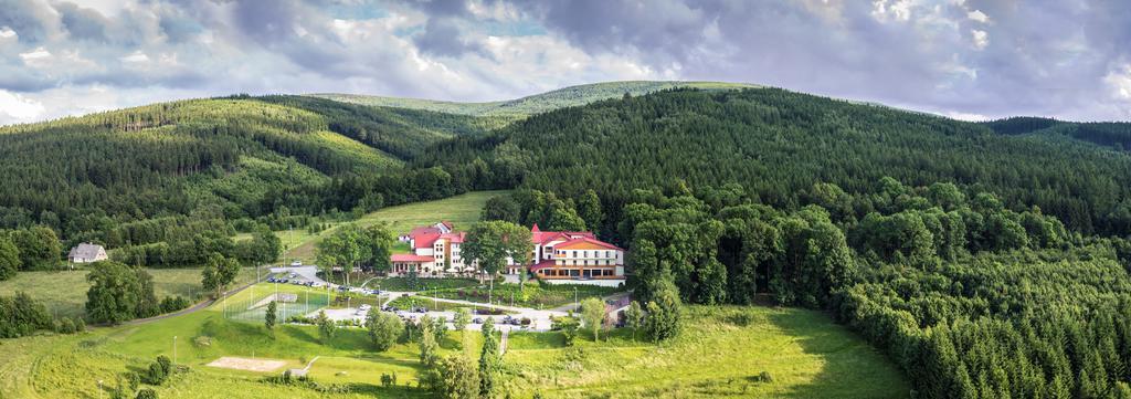 Malinowy Dwor Hotel Medical Spa Свєрадув-Здруй Екстер'єр фото